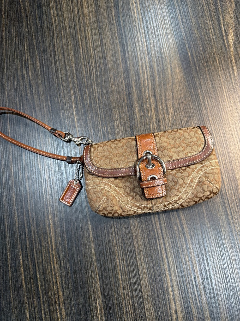 Coach SoHo Signature Wristlet-2 Pocket With Silver Hardware